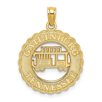 14k Yellow Gold GATLINBURG TENNESSEE w/Trolley Car in Circle Charm
