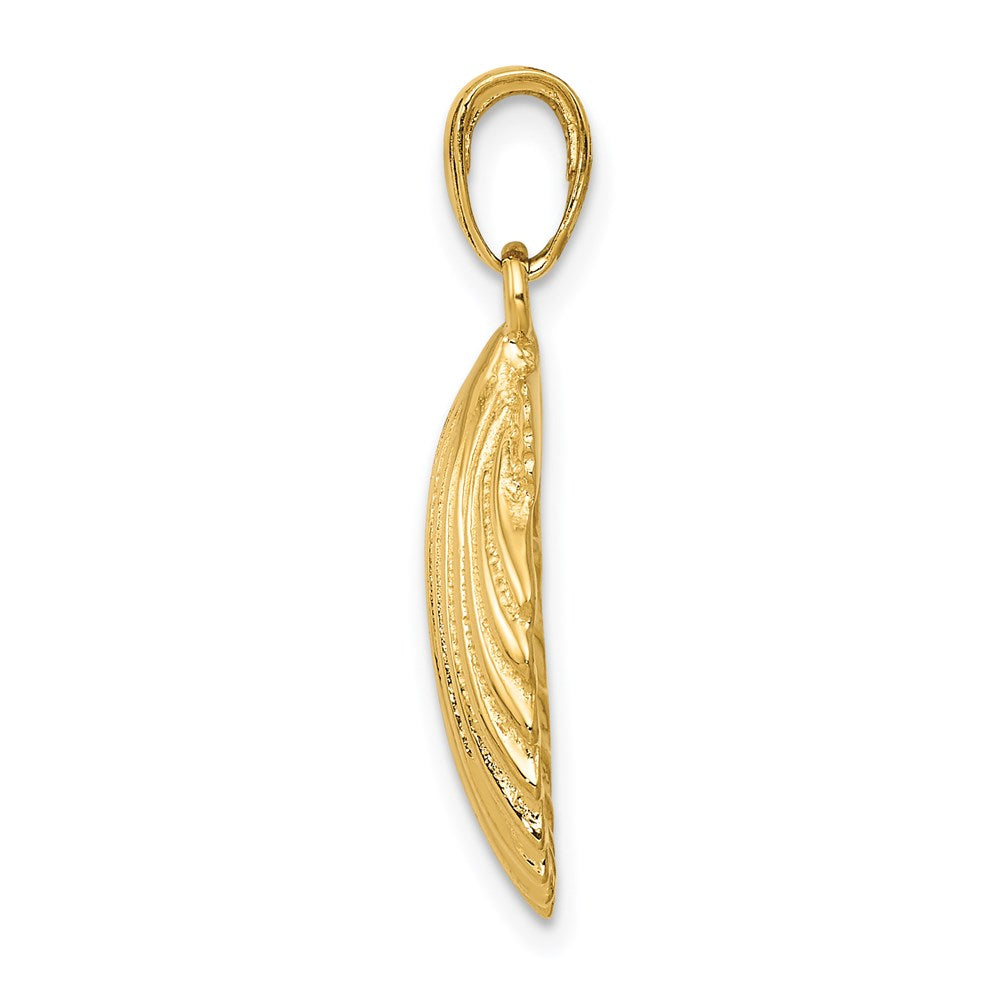 14k Yellow Gold Scallop Shell Pendant