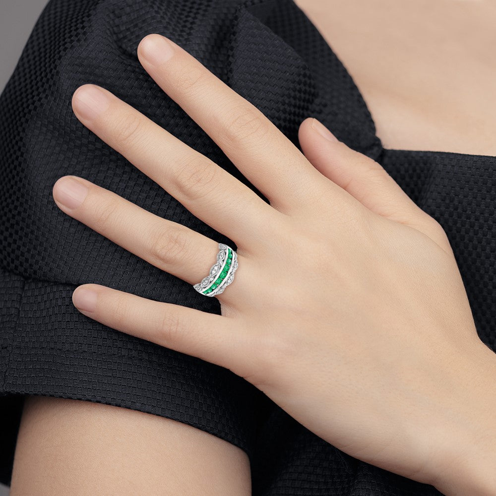 14k White Gold Real Diamond and Emerald Fancy Ring