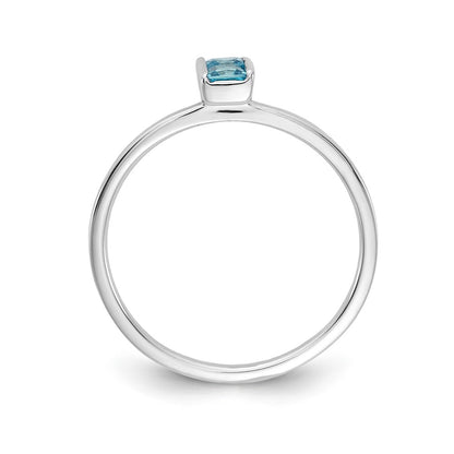 14k White Gold Blue Topaz Ring