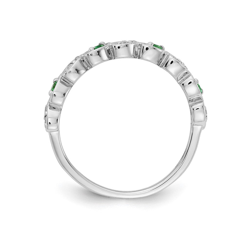 14k White Gold Fancy Real Diamond and Emerald Ring