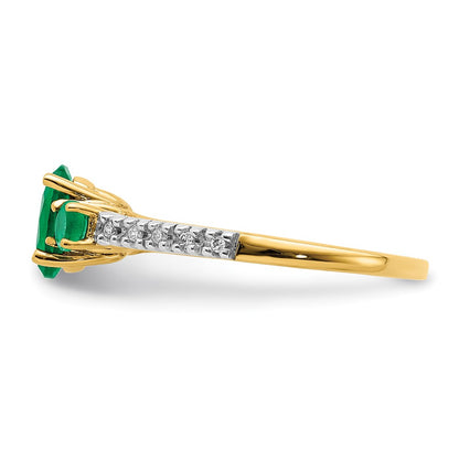 14K Yellow Gold Oval Emerald and Real Diamond Ring