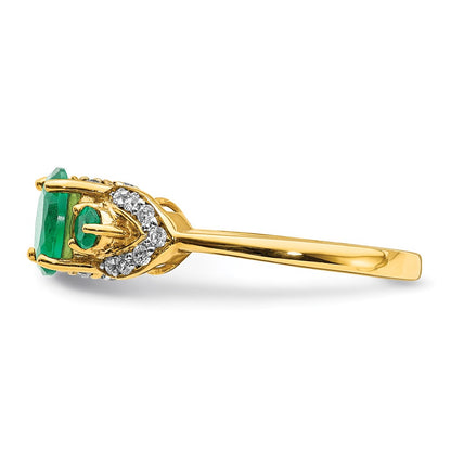 14K Yellow Gold Oval Emerald and Real Diamond Ring
