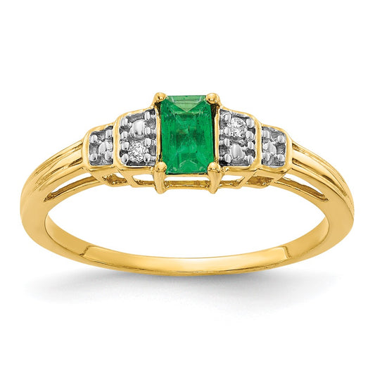 14K Yellow Gold Emerald and Real Diamond Ring