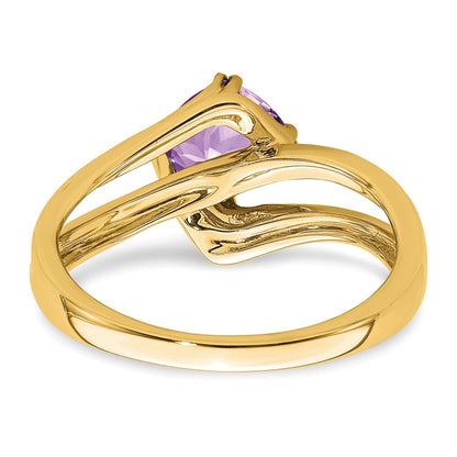 14K Yellow Gold Amethyst and Real Diamond Ring