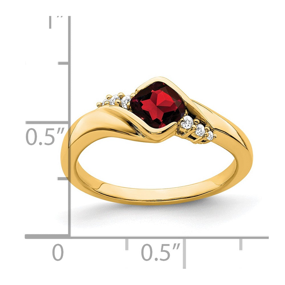 14K Yellow Gold Garnet and Real Diamond Ring