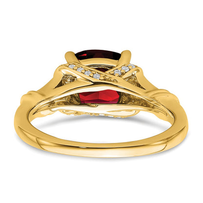 14K Yellow Gold Garnet and Real Diamond Ring