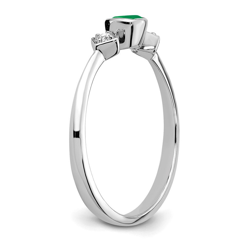14k White Gold Emerald and Real Diamond Ring