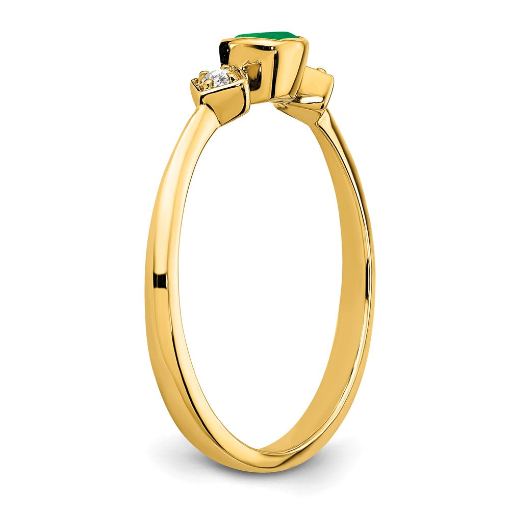 14K Yellow Gold Emerald and Real Diamond Ring