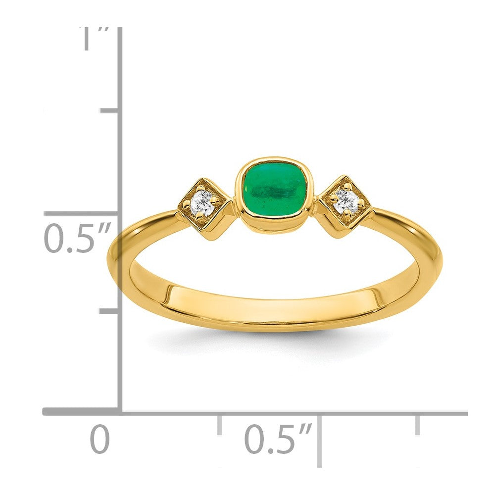 14K Yellow Gold Emerald and Real Diamond Ring
