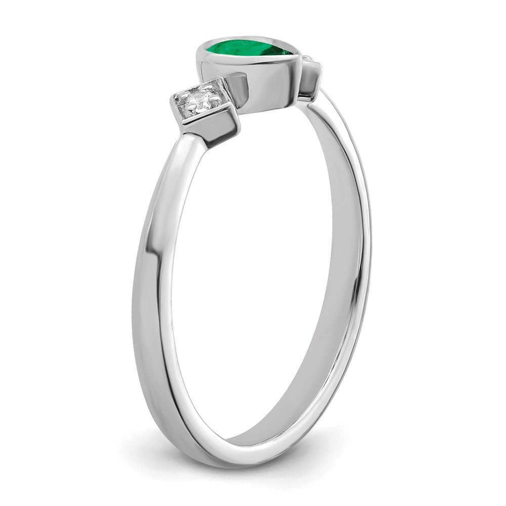 14k White Gold Pear Bezel Emerald and Real Diamond Ring