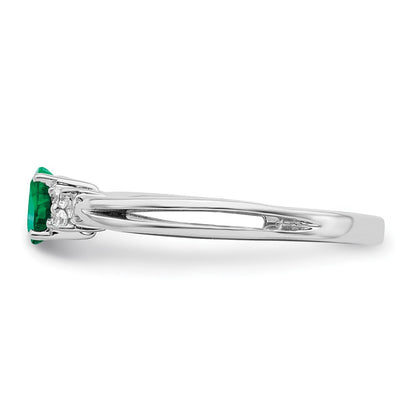 14k White Gold Oval Emerald and Real Diamond Ring