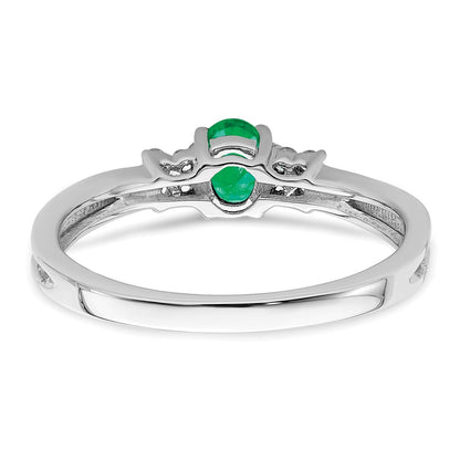 14k White Gold Oval Emerald and Real Diamond Ring