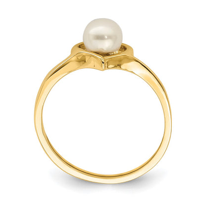 14K Yellow Gold Madi K 4-5mm White Button Freshwater Cultured Pearl Heart Ring