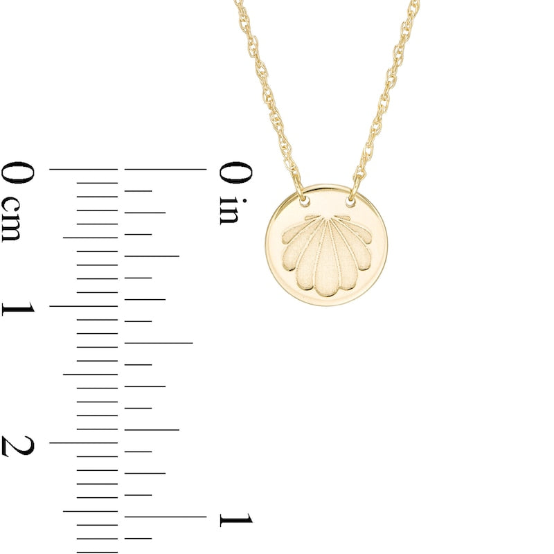 Mini Scallop Seashell Stamped Disc Necklace in 14K Gold
