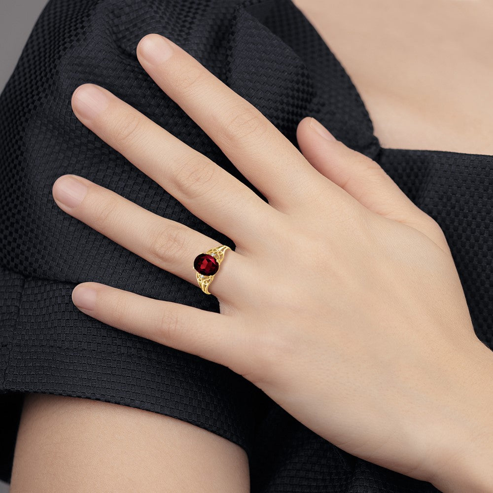 14K Yellow Gold 9x7mm Oval Garnet Checker AA Real Diamond ring