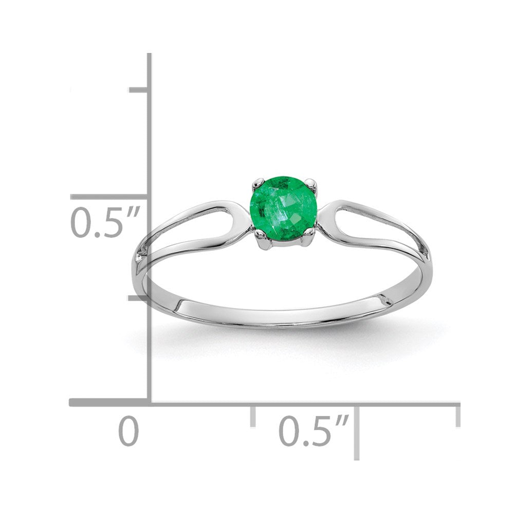 14k White Gold 4mm Emerald ring