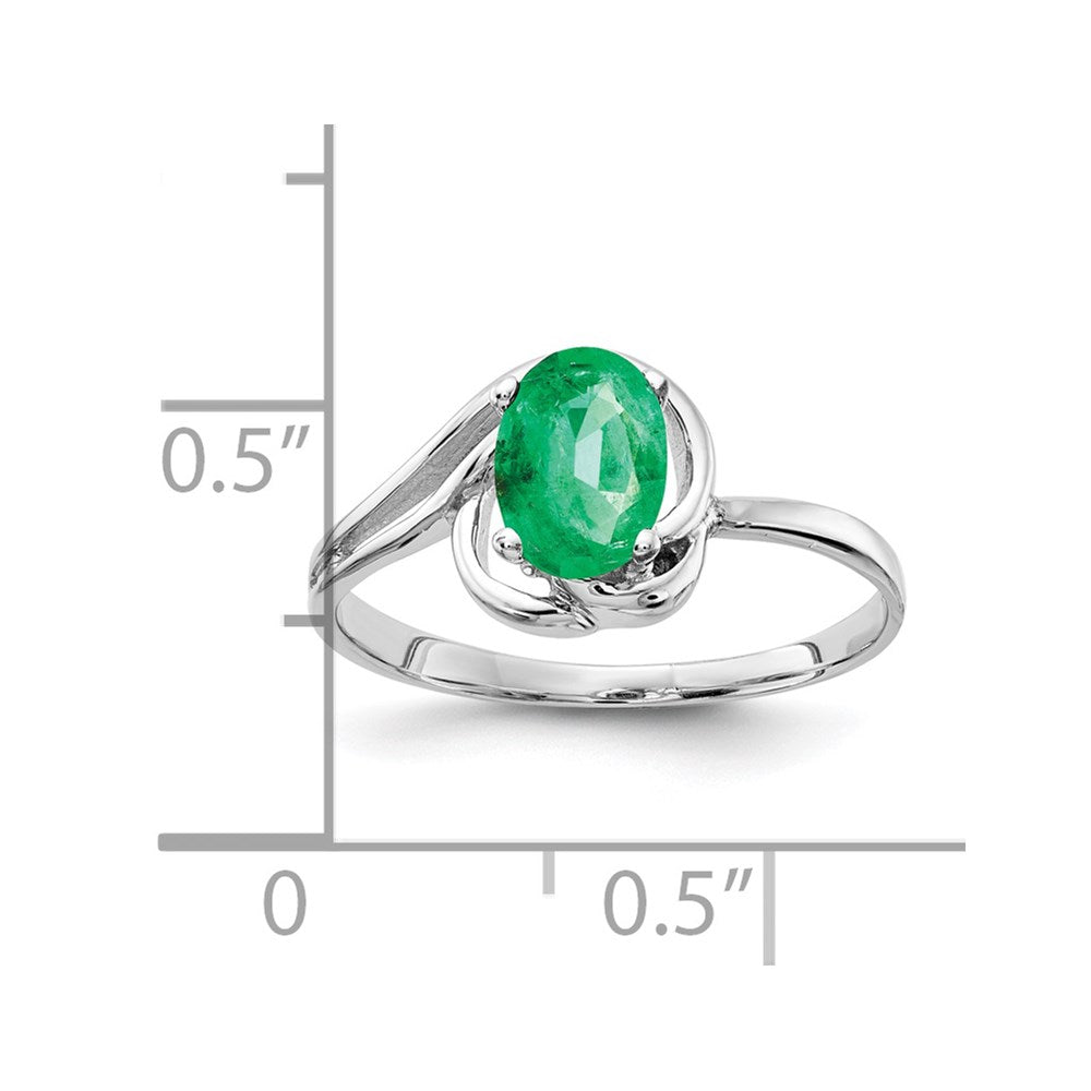 14k White Gold 7x5mm Oval Emerald ring