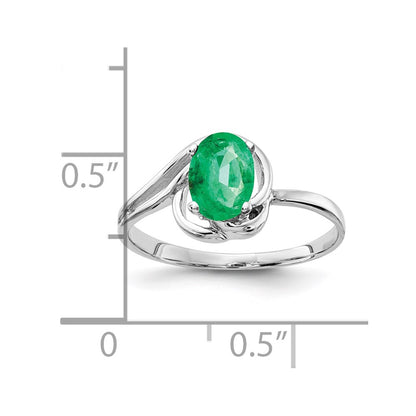 14k White Gold 7x5mm Oval Emerald ring