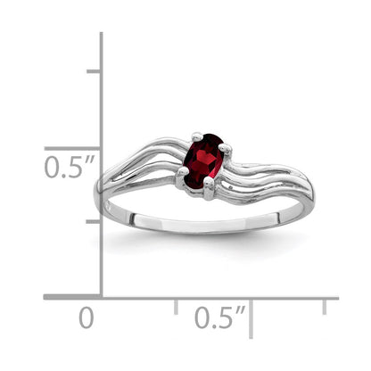 14k White Gold 5x3mm Oval Garnet ring