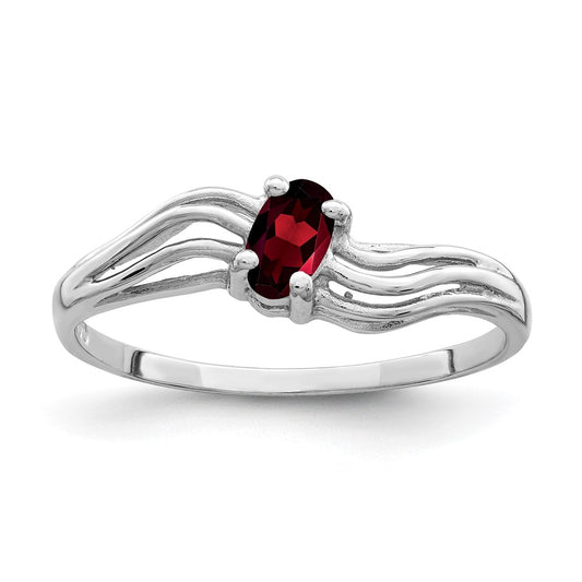 14k White Gold 5x3mm Oval Garnet ring