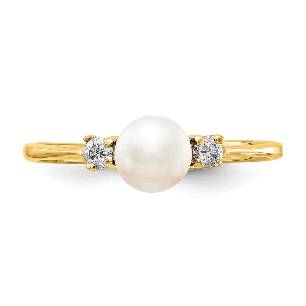 14K Yellow Gold 5mm FW Cultured Pearl A Real Diamond ring