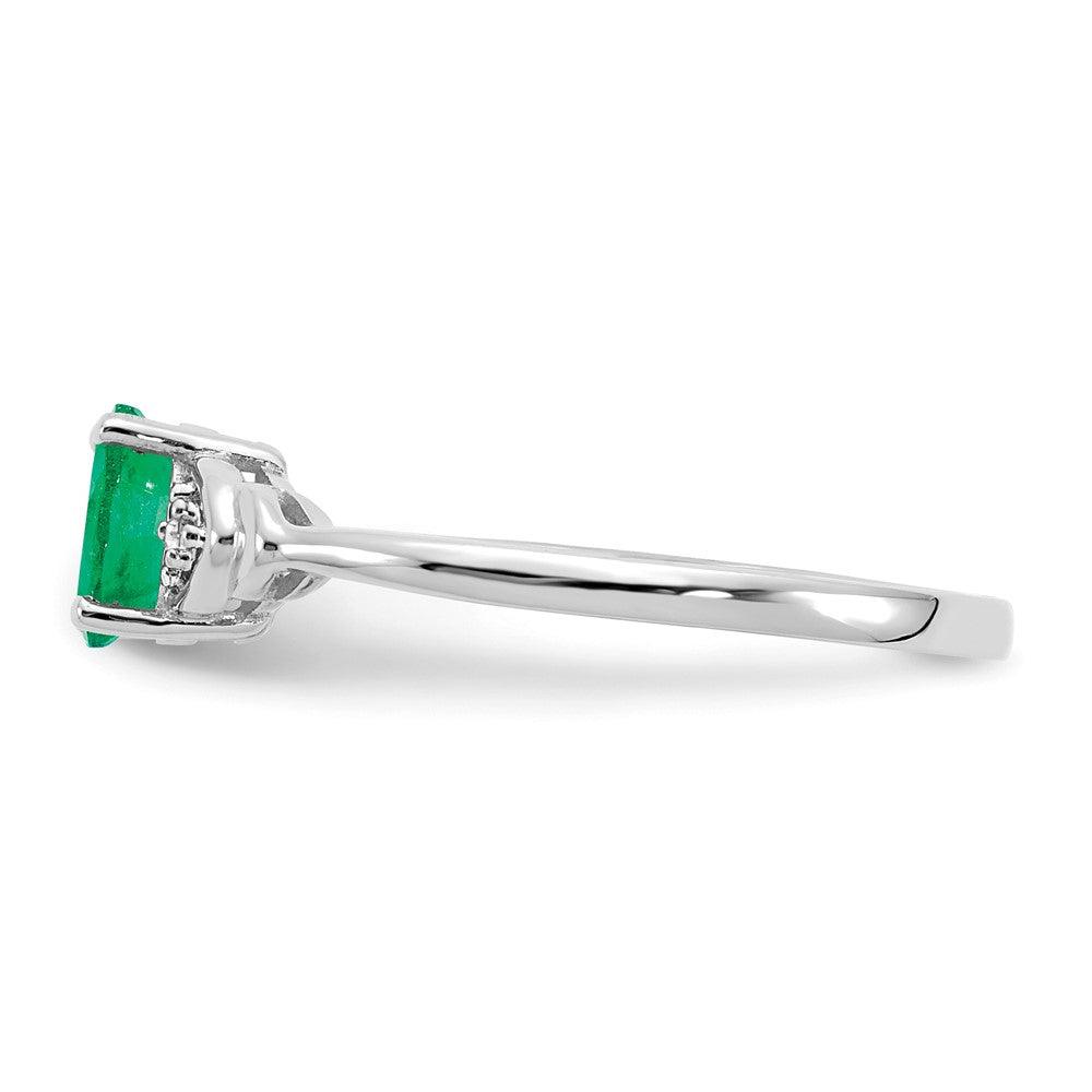 14k White Gold Emerald and Real Diamond Ring