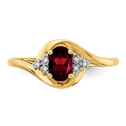 14K Yellow Gold Garnet and Real Diamond Ring