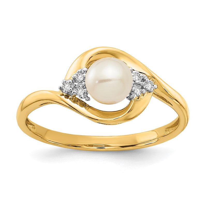 14K Yellow Gold FW Cultured Pearl and Real Diamond Ring