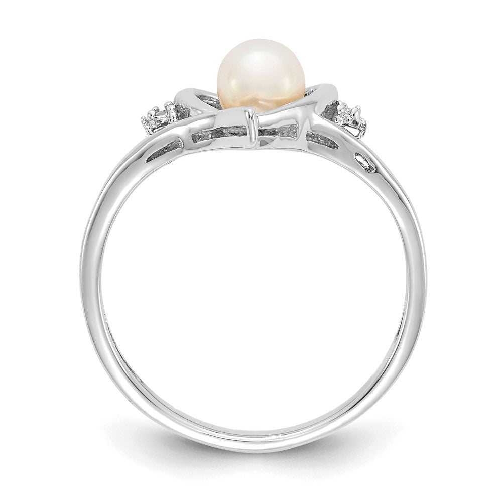 14k White Gold FW Cultured Pearl and Real Diamond Heart Ring