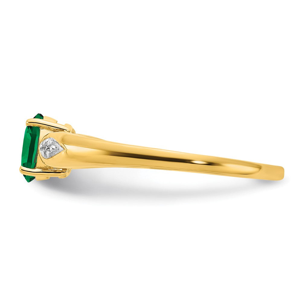 14K Yellow Gold Emerald and Real Diamond Ring