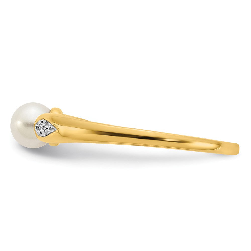 14K Yellow Gold FW Cultured Pearl and Real Diamond Ring