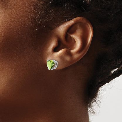14k White Gold 8mm Heart Peridot Earrings