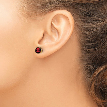 14k Yellow Gold 6x6mm Cushion Garnet Checker Earring
