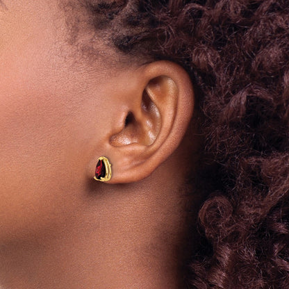 14k Yellow Gold 8x5mm Pear Garnet Checker Earrings