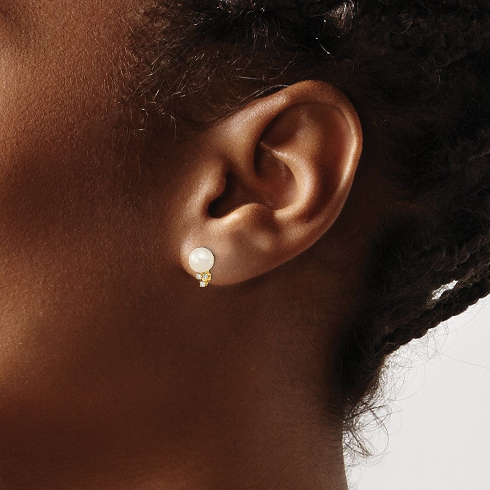 14k 6 7mm White Round Freshwater Cultured Pearl .06ct Diamond Post Earrings