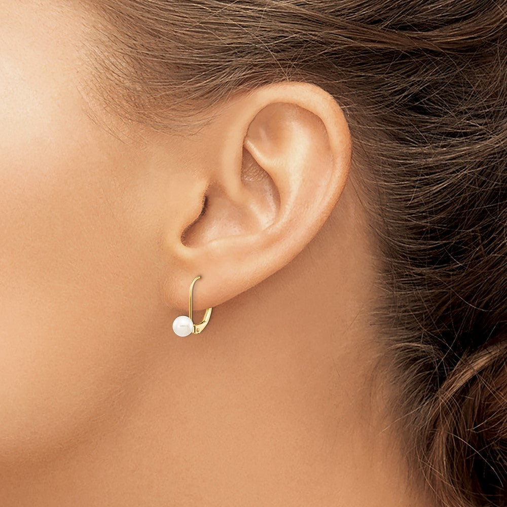 14k Yellow Gold 5-6mm White Round Freshwater Cultured Pearl Leverback Earrings