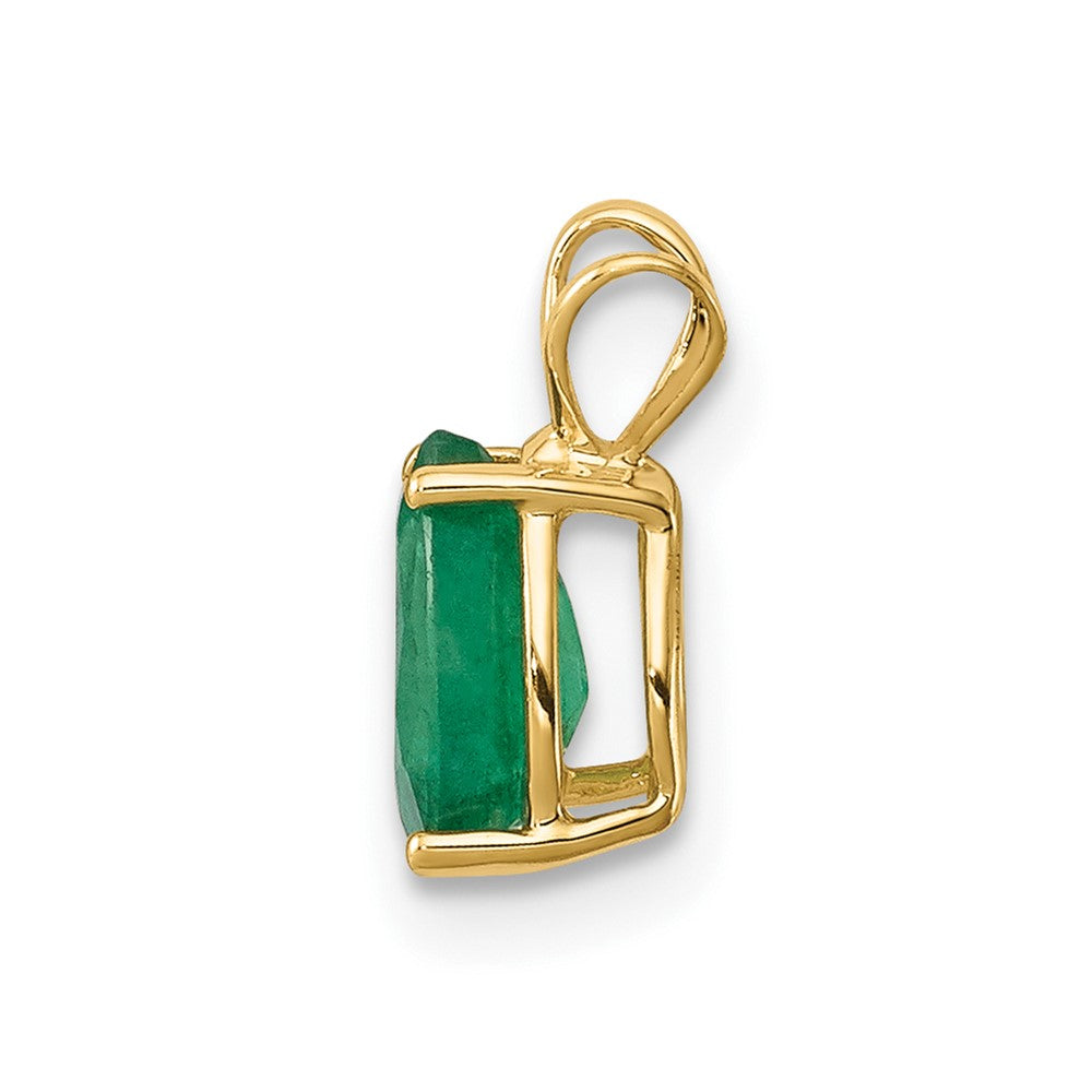 14K Yellow Gold Emerald pendant