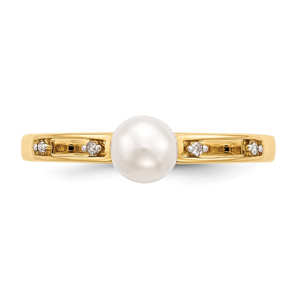 14K Yellow Gold Freshwater Cultured Pearl and Real Diamond Ring