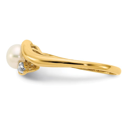 14K Yellow Gold 5-6mm White Button Freshwater Cultured Pearl .04tw Real Diamond Ring