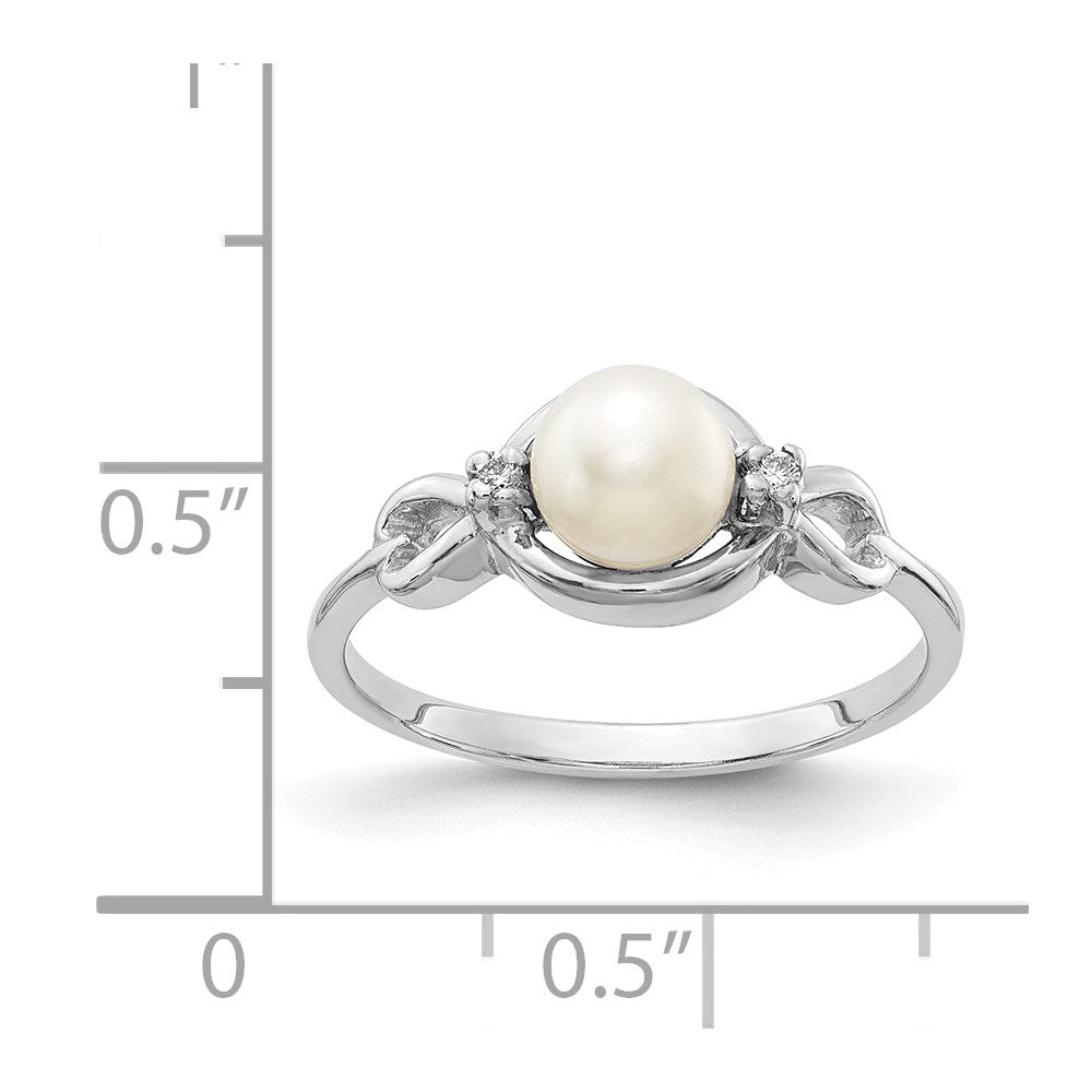 14k White Gold 5.5mm FW Cultured Pearl AAA Real Diamond ring