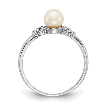 14k White Gold 5mm FW Cultured Pearl A Real Diamond ring