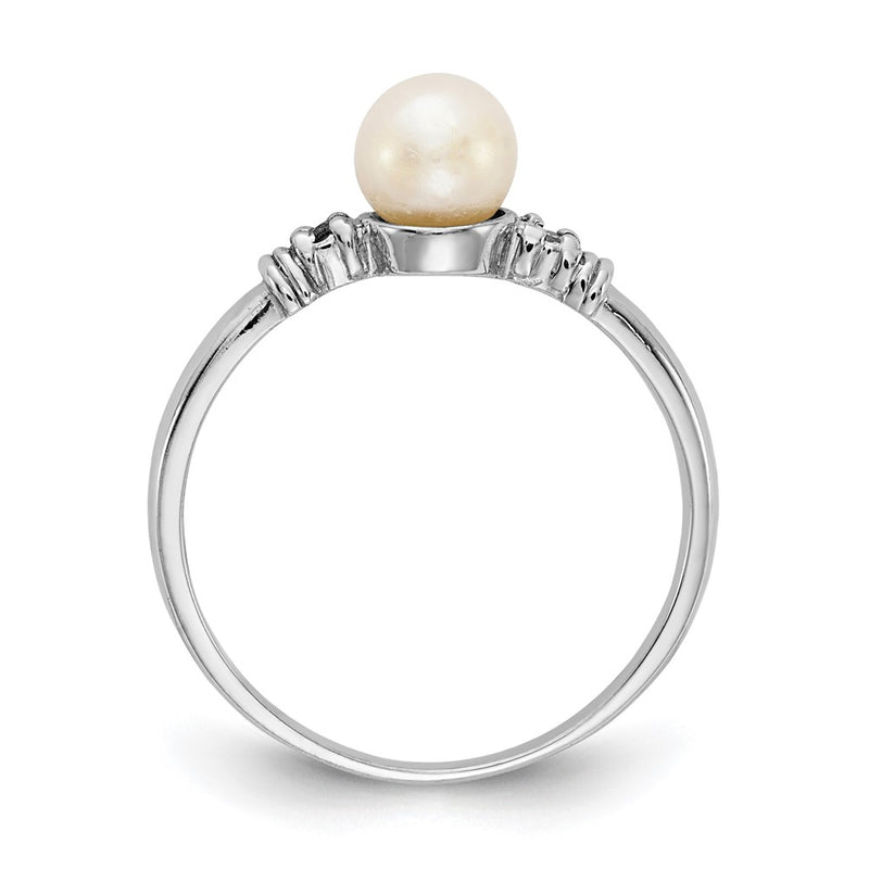 14k White Gold 5mm FW Cultured Pearl A Real Diamond ring