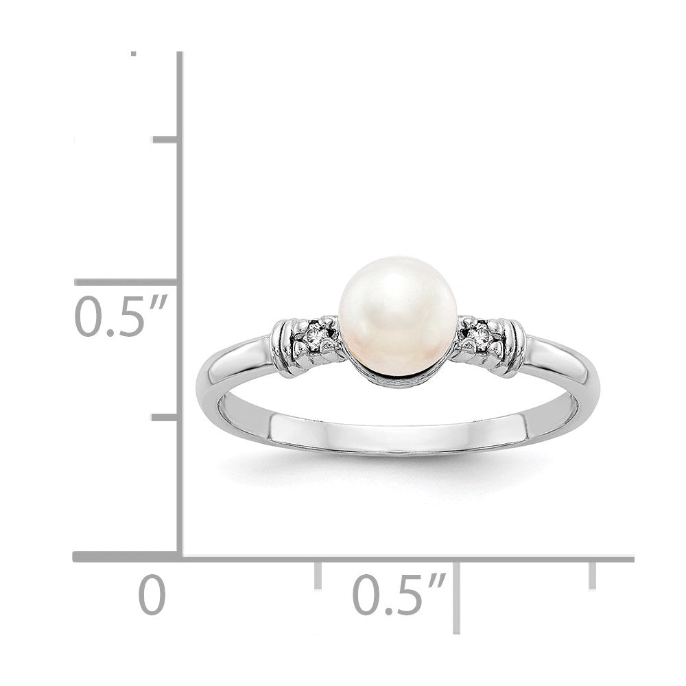 14k White Gold 5mm FW Cultured Pearl A Real Diamond ring