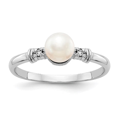 14k White Gold 5mm FW Cultured Pearl A Real Diamond ring