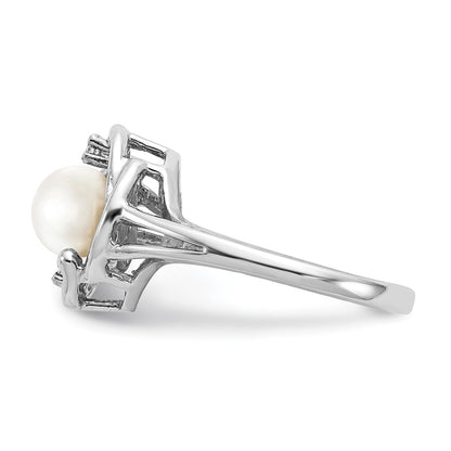 14k White Gold 6mm FW Cultured Pearl A Real Diamond ring