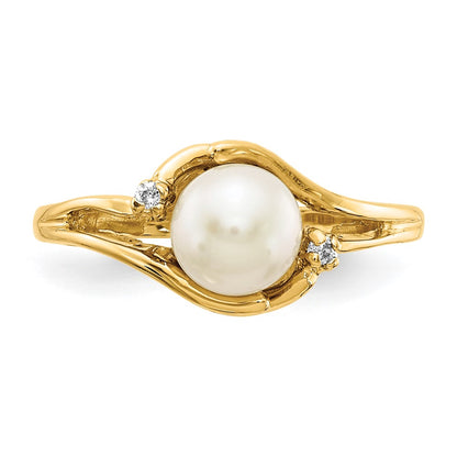 14K Yellow Gold 6mm FW Cultured Pearl A Real Diamond ring