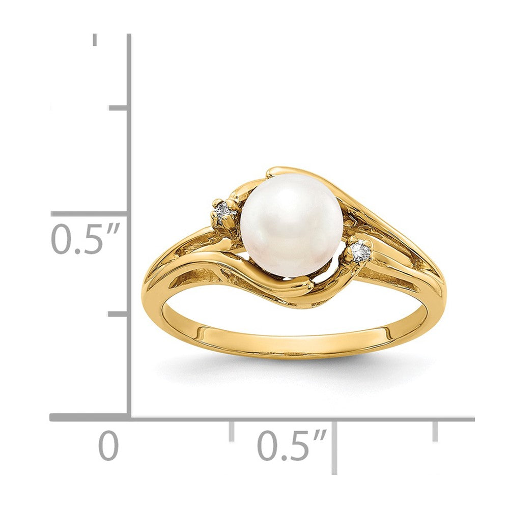 14K Yellow Gold 6mm FW Cultured Pearl A Real Diamond ring
