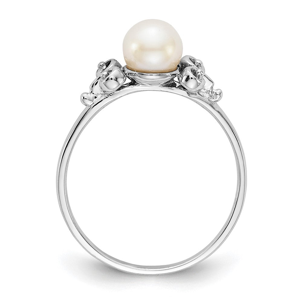 14k White Gold 5.5mm FW Cultured Pearl ring