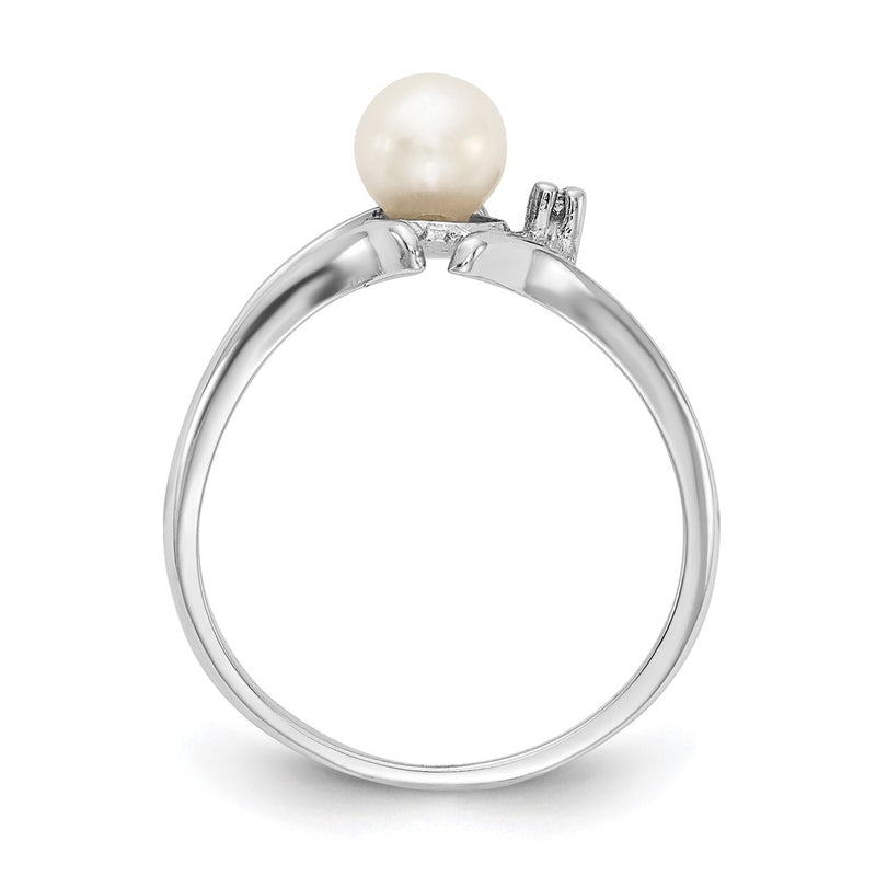 14k White Gold 5mm FW Cultured Pearl A Real Diamond ring